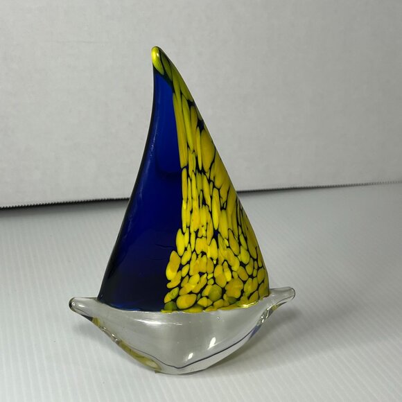 Hand Fused Vinci By Dynasty Gallery 6.25” Sail Boat Figurine Yellow & Blue Decor - Picture 1 of 5